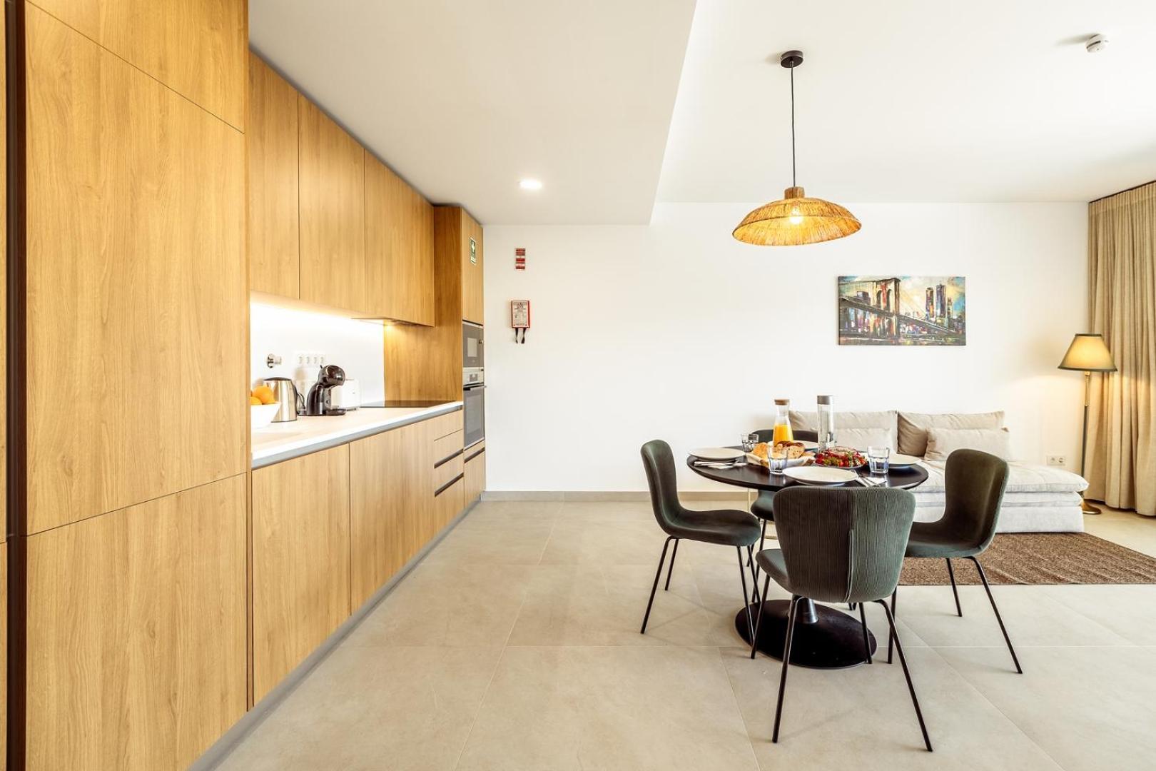 Modern 1-bed With Terrace - Albufeira
