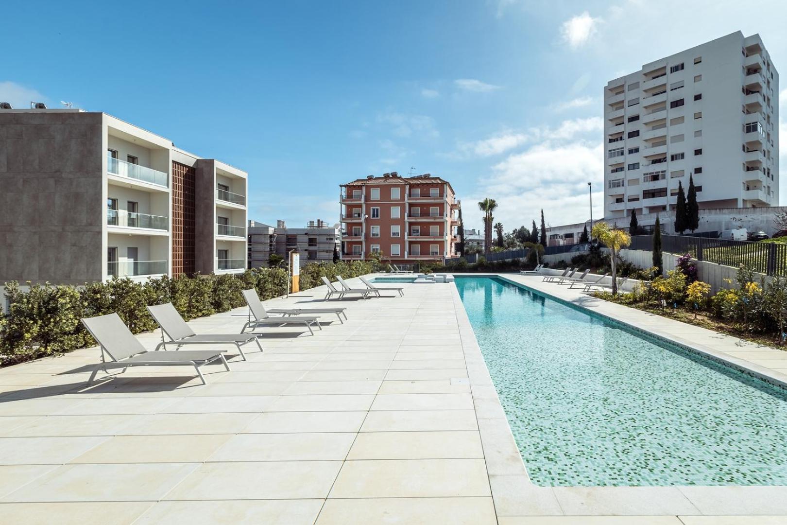 Apartment Modern 1-bed With Terrace - *