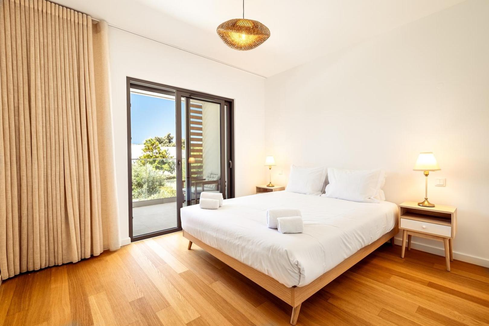 Modern 1-bed With Terrace - Albufeira